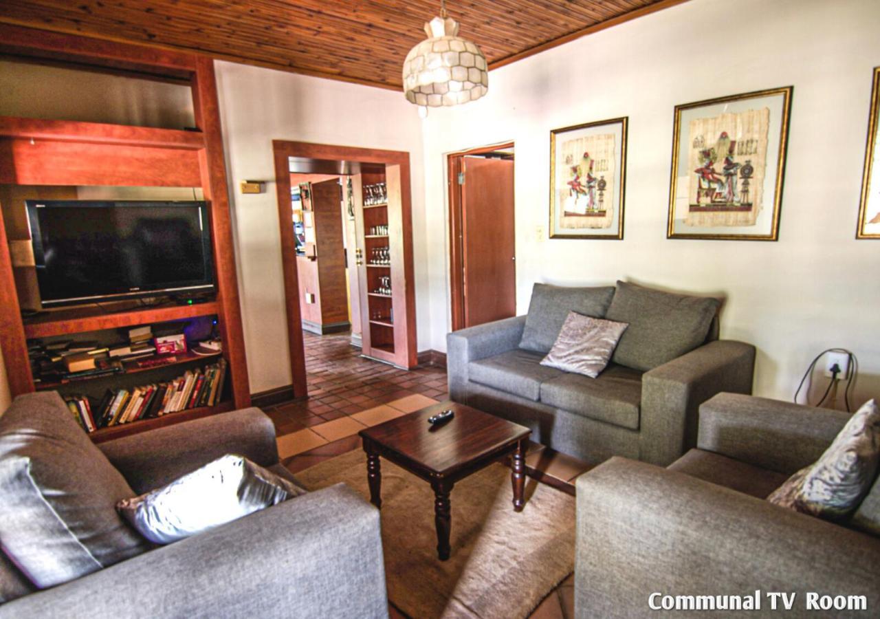 Ardmore Guest Farm Champagne Valley Extérieur photo
